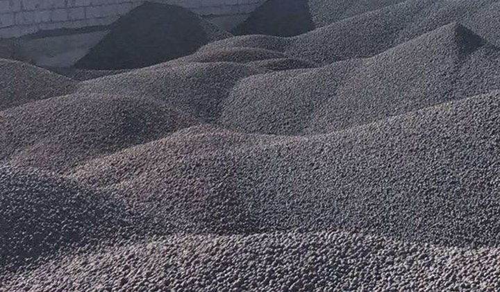 燒結球團為什么加煤粉？HLM1250中速煤磨機生產(chǎn)球團用煤粉200目，D80全通過