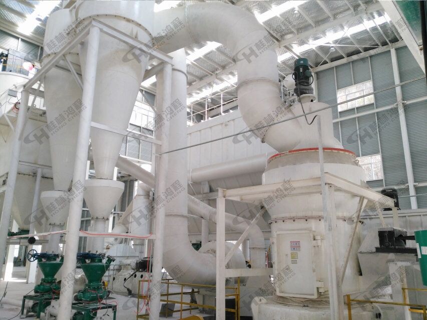 325目高白粘土磨粉機(jī)小時(shí)產(chǎn)量10噸設(shè)備HC1700擺式磨粉機(jī) 325目高白粘土磨粉機(jī)小時(shí)產(chǎn)量10噸設(shè)備HC1700擺式磨粉機(jī)