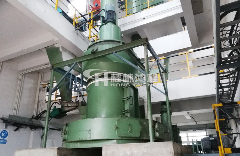 5R4121打礦石粉機器多少錢一臺 雷蒙磨粉機多少錢一臺？幾萬到幾十萬不等