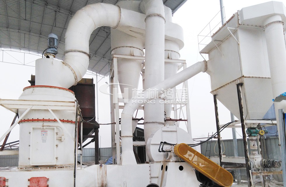 HC1900打礦石粉機器多少錢一臺 雷蒙磨粉機多少錢一臺？幾萬到幾十萬不等