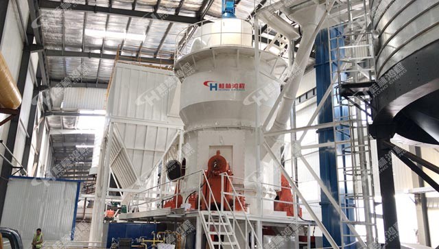 HLM堿渣白泥廢渣立磨 80~325目白泥磨粉機(jī) HLM堿渣白泥廢渣立磨 80~325目白泥磨粉機(jī)